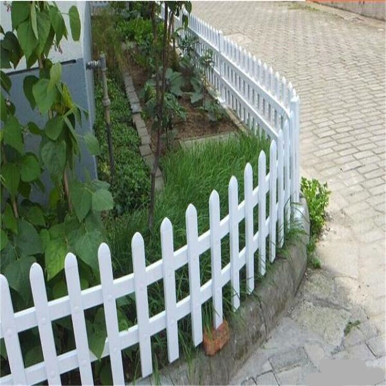 河南PVC草坪護欄