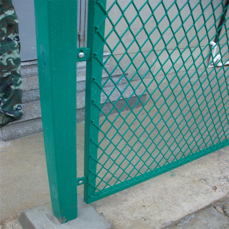 河南鋼板網圍欄