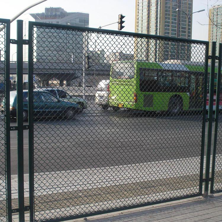 河南組裝式運(yùn)動(dòng)場(chǎng)圍網(wǎng)