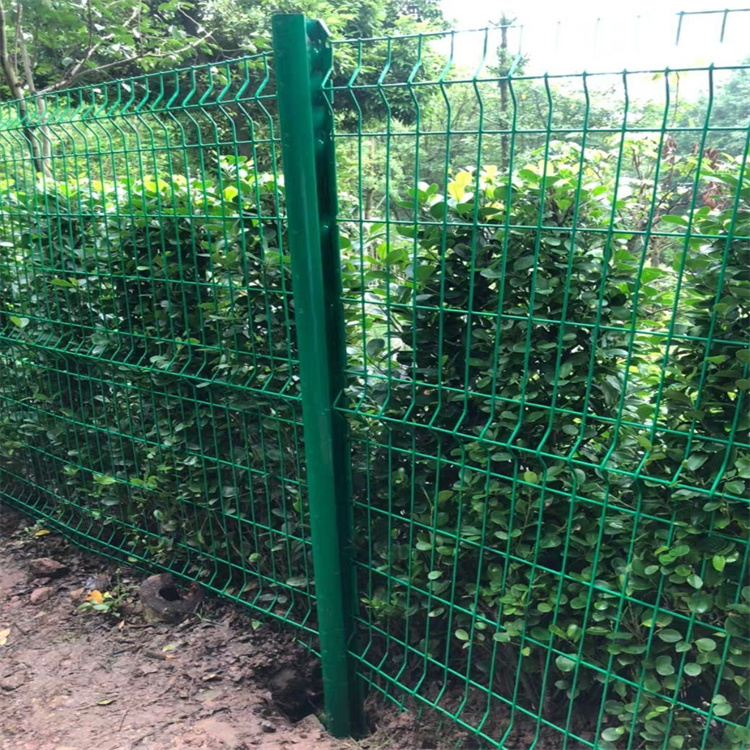 甘肅桃心柱鐵絲網(wǎng)圍欄